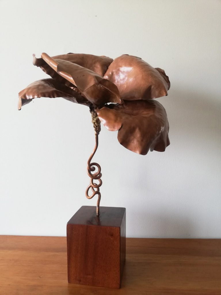 ESCULTURA DE COBRE- FLOR